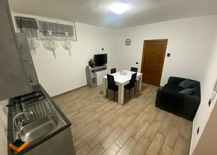 Residenza Mazzini أفيتسانو